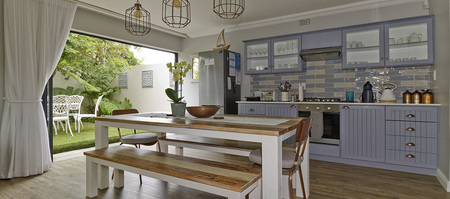 hermanus_property_management_property_outline_kitchen_with_luxuary_holiday_homes_1580804575