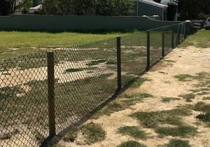 Diamond Mesh Fence Installation in Stanford