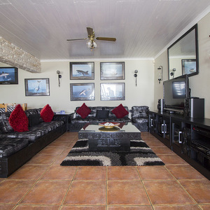 gansbaai_accommodation_on_the_rocks_bead_and_breakfast_ground_floor_living_room_1556110477_1584535955