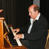 Pieter van der Merwe maak die musiek