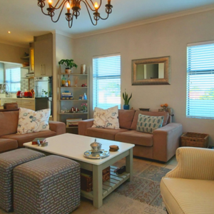 chas_everitt_living_area_1593078780