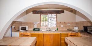 Oom_piet_accomodation_kitchen_1519913578_1593692859