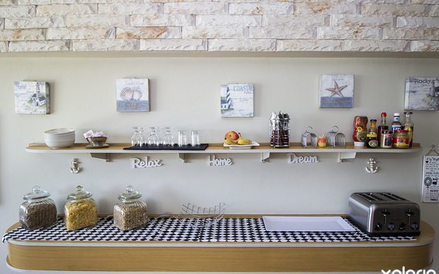 gansbaai_accommodation_on_the_rocks_bead_and_breakfast_breaakfast_nook_1556110659_1595230157