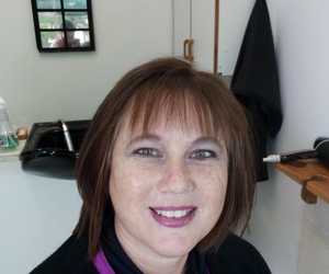 â€ŽHairstyle Makeover