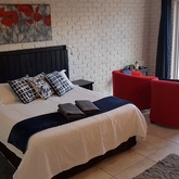 Gansbaai - Amazing Grace B&B - New Dolphin Room