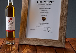 Oaked Apple Mampoer (35% Vol.)