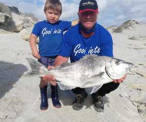 Fishing around Gansbaai with Oubaas Lesch - Introduction