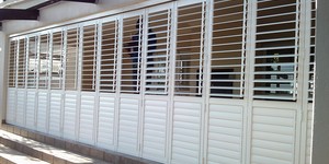 A practical and easy way to enclose a patio