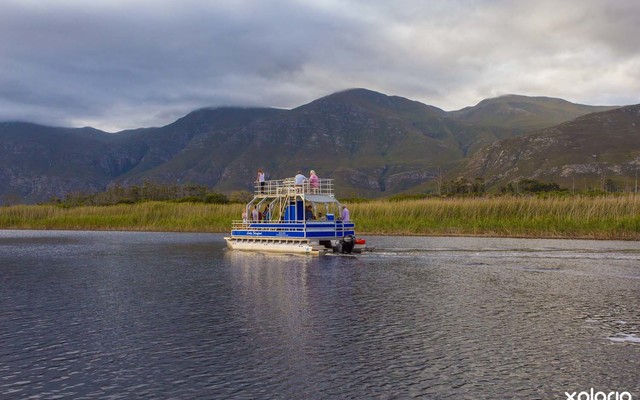 Lady_stanford_boat_on_river_2_1519734886_1603274853