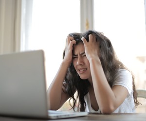 Hoe om stres by die werk en skool te hanteer