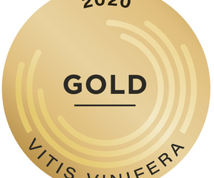Jolly RoosterÂ Goes Gold at the Vitis Vinifera Awards!