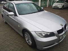 2005 BMW 320i Manual