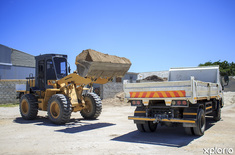 gansbaai_building_and_construction_sizisa_ukhanyo_trading_material_truck_for_delivery_1606804868