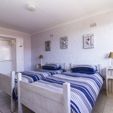 Gansbaai - Boetiek Huis - Unit 2 Bedroom Side View