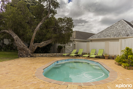 hermanis_accommodation_anchors_rest_swimming_pool_1606816599