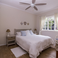 Hermanus - Anchor's Rest - Driftwood Main Bedroom