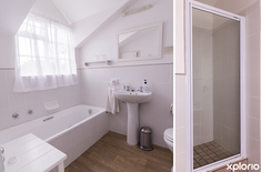 hermanis_accommodation_anchors_rest_seagulls_bathroom_1606816764
