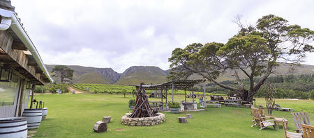 stanford_stanford_hills_outside_restaurant_1608025252