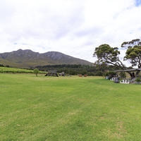 Stanford - Stanford Hills Estate - Big Spaces