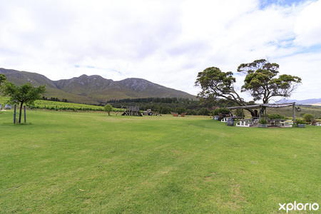 stanford_stanford_hills_big_spaces_1608196299