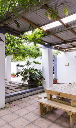 stanford_stanford_hills_outside_area_manor_house_1608208888