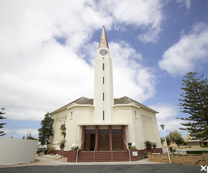 Seemeeu Desember 2020: Die donker impak van Covid-19 op talle jongmense