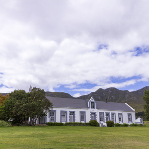 stanford_stanford_hills_view_of_manor_house_1608208821_1_1614069629