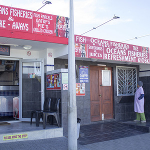 kleinmond_take_away_oceans_fisheries_outside_shop_1531302862_1_1615440917