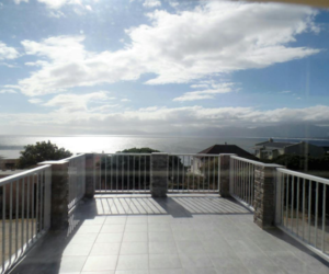 3 Bedroom House For Sale in De Kelders - R3,445,000