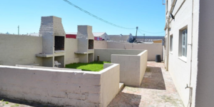 chas_everitt_2_bedroom_braai_1621941782