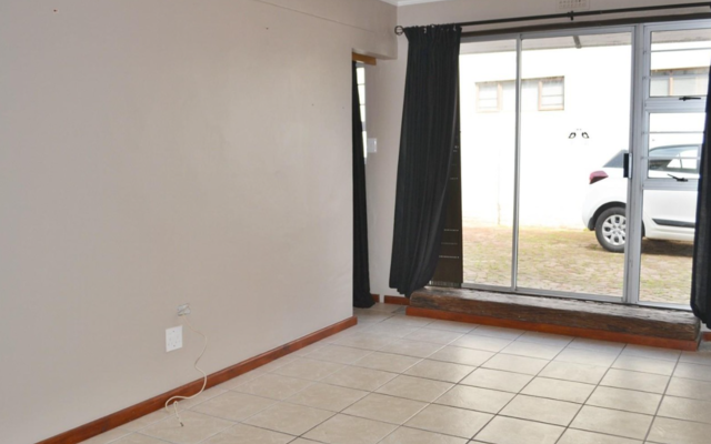 chas_everitt_2_bedroom_interior_1_1621941780