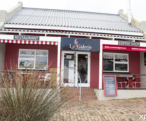 Donâ€™t Miss The Greek Evening @ La Galerie in Pringle Bay