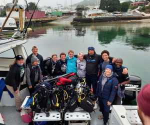 Diving inÂ Simons Town