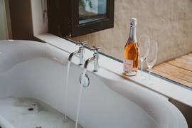 Dates Available in August 2021