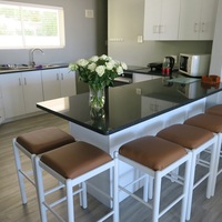 Son & Saffier- Hermanus Luxury Holiday Homes - Xplorioâ„¢ Hermanus