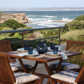 Bayview Apartment 104 - Hermanus Luxury Holiday Homes - Xplorioâ„¢ Hermanus