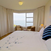 Bayview Apartment 208 - Hermanus Luxury Holiday Homes - Xplorioâ„¢ Hermanus