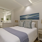 Bayview Apartment 303 - Hermanus Luxury Holiday Homes - Xplorioâ„¢ Hermanus