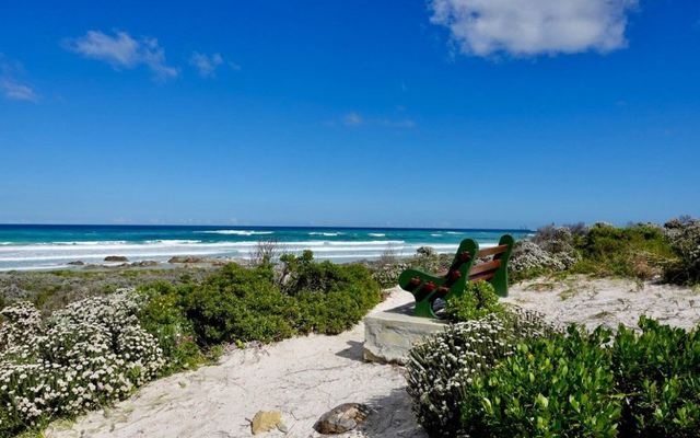 pearly_beach_1633332048