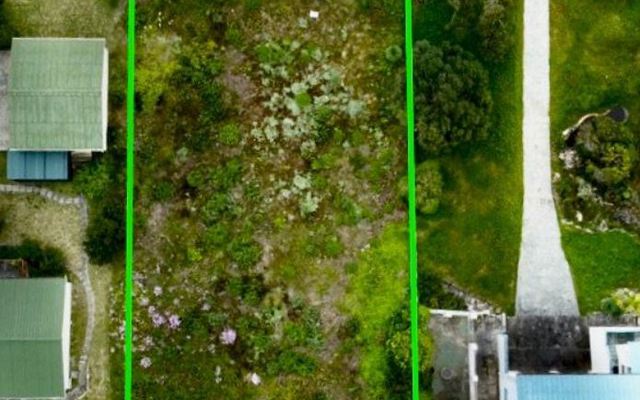 seeff_perarly_beach_land_top_1633331928