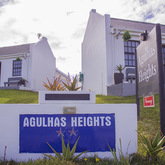 Private Units - Agulhas Heights Self-catering Cottages - Xplorioâ„¢ Agulhas