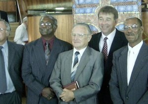 Dekades 1973 - 2013 : VG Kerk, Blompark : 40 jaar    