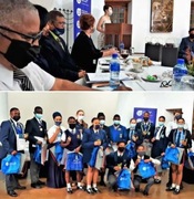 Jong Redenaars BeÃ¯ndruk Tydens Derde Streeks Redenaarskompetisie