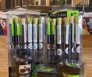 Vanilla Powder, Pods, Extract, Seeds and Paste