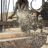 Cutting Square Planks - Fynbos Pole Depot Struisbaai - Xplorioâ„¢ Struisbaai