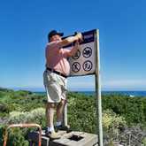 Former mayor and ward cllr getting his hands dirty! - Pearly Beach Ratepayers - Xplorioâ„¢ Gansbaai