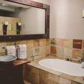 Accommodation Bathroom - Soaring Eagles Guest Lodge and Day Spa - Xplorioâ„¢ Napier