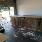 Indoor rustic pallet bar - New Life Woodwork - Xplorioâ„¢ Gansbaai