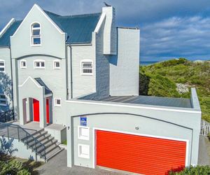 R4,750,000 | 3 Bedroom House for Sale in Pearly Beach