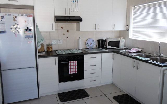 1_bed_kitchen_1646396371